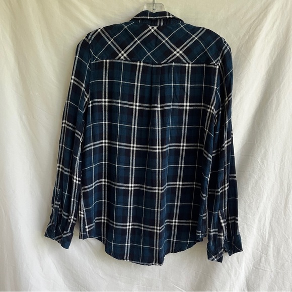 beach lunch lounge plaid long sleeve button front shirt, size M, 100% rayon - Picture 5 of 8